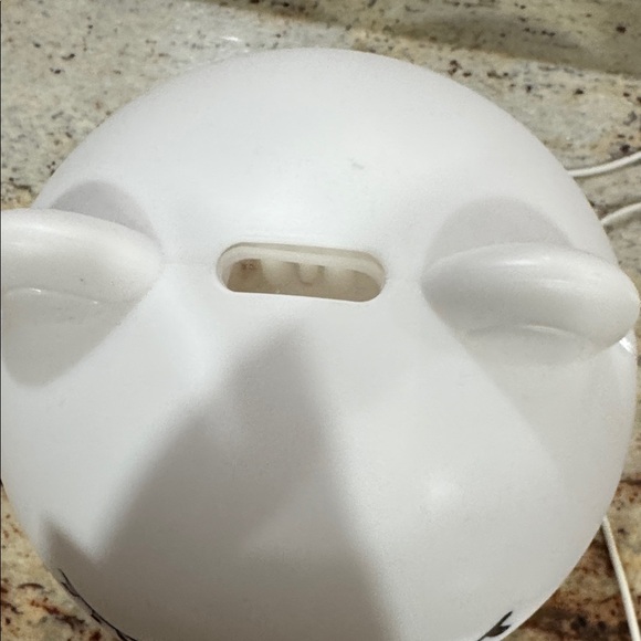 Baby Dream.White Bear Night light ,humidifier and sound machine . - Picture 2 of 5